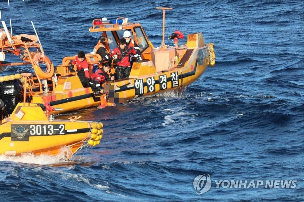 关于打捞韩国沉船我国亏损达11亿的深度解析，深度解析，中国打捞韩国沉船亏损达11亿的背后原因