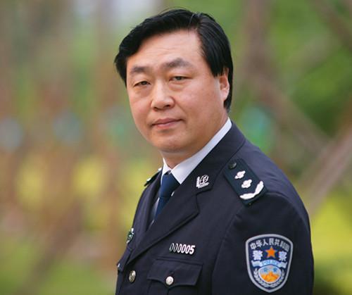 丁晓兵现任职位及职业生涯概述，丁晓兵，现任职位与卓越职业生涯概述