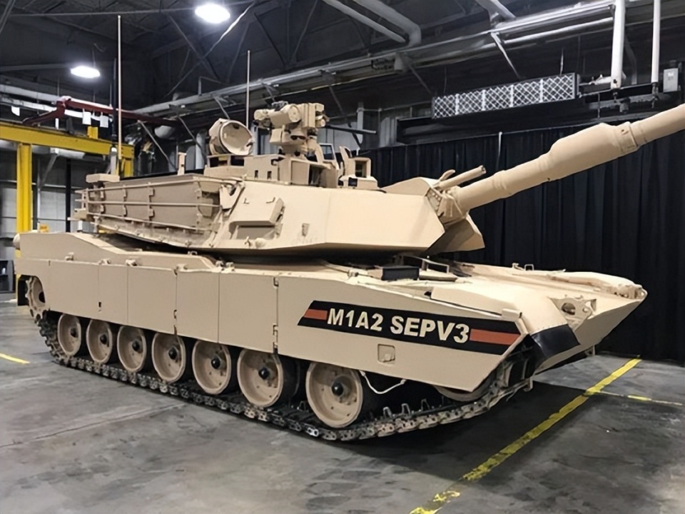 M1A2艾布拉姆斯坦克油耗深度解析，M1A2艾布拉姆斯坦克油耗全面探究