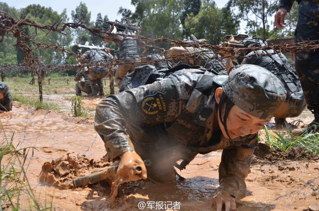 中国女特种兵极限训练图片，坚韧与力量的完美展现，中国女特种兵极限训练，坚韧与力量的绝美展现