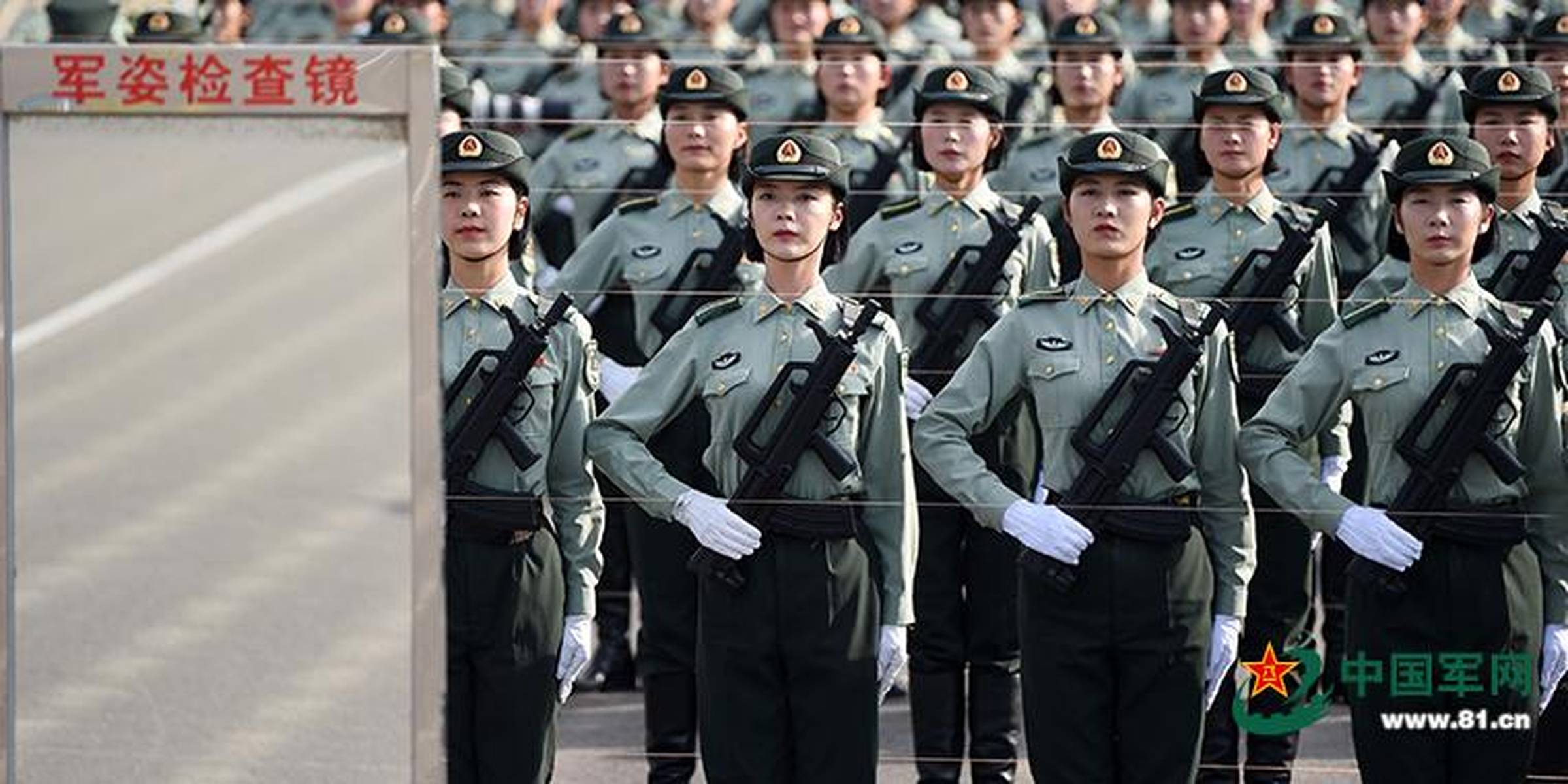 解放军女兵队列训练的独特之处与重要性，解放军女兵队列训练的独特魅力与重要性解析