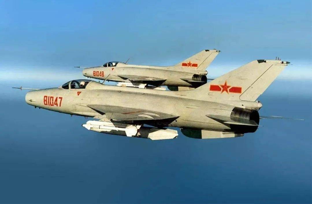 中国解放军空军，力量与荣耀的象征，中国解放军空军，力量与荣耀的空中长城