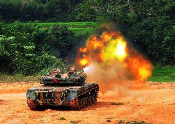 揭秘中国陆军利器，96式主战坦克与99式的区别解析，揭秘中国陆军利器，96式与99式主战坦克性能差异解析