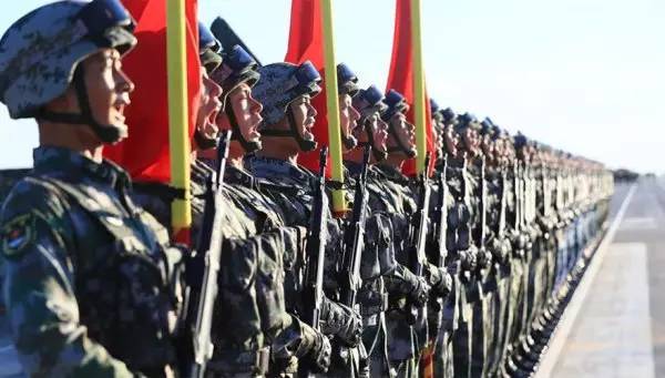 阅兵荣光，一部纪念中国军事荣耀的15年阅兵电影，阅兵荣光，中国军事荣耀十五载庆典电影纪念展映