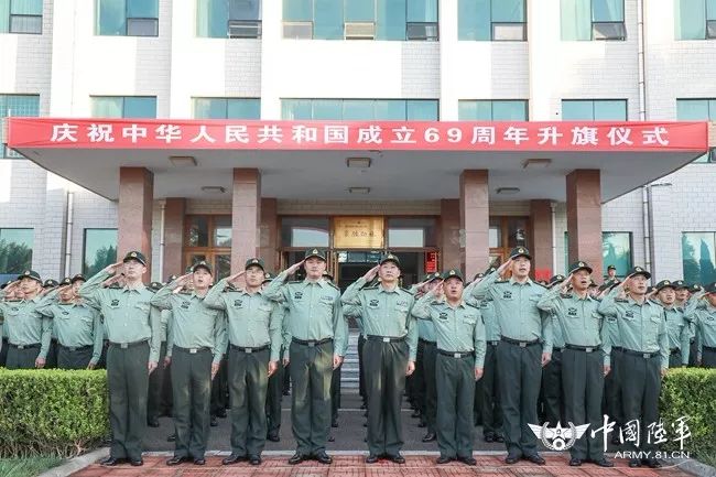 揭秘21集团军办公楼的独特魅力与优势，揭秘，21集团军办公楼的独特魅力与优势解析