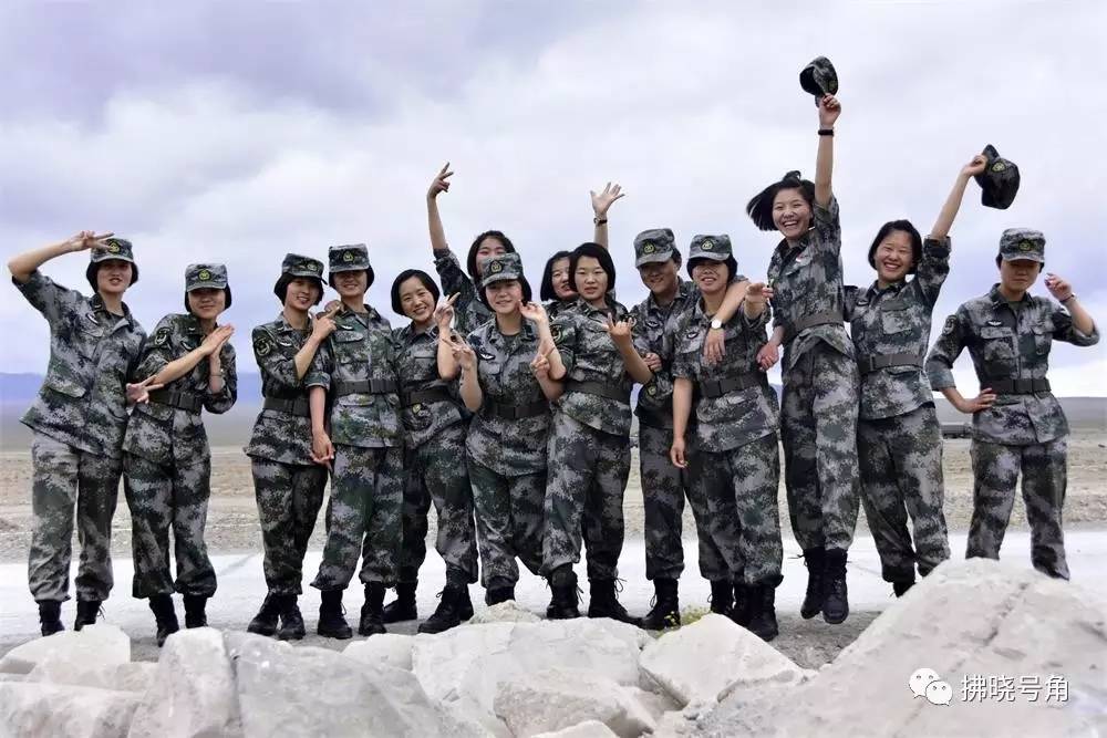 女兵精神，坚韧、毅力与荣耀的象征，女兵精神，坚韧毅力铸就荣耀的象征