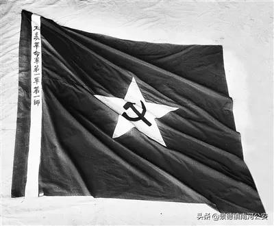 中国人民解放军军旗为红色的象征意义与深层解读，中国人民解放军军旗红色象征意义及深层解读
