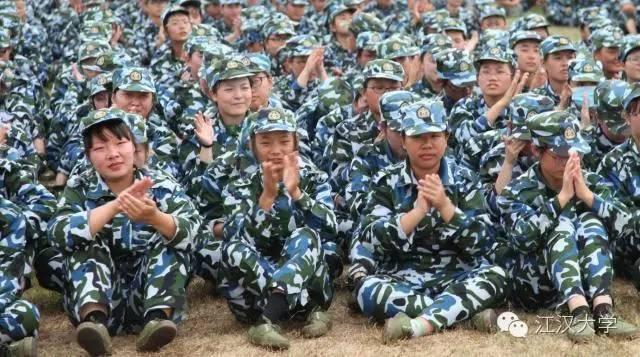 军事第一要闻，全球军事动态深度解析，全球军事动态深度解析，军事要闻一览