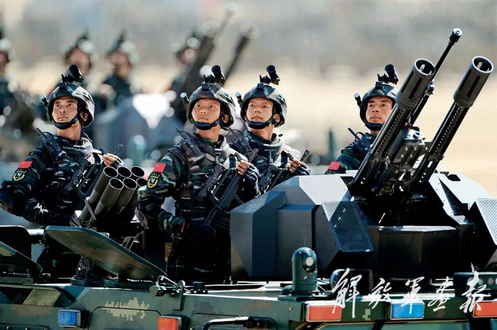 大阅兵前部队集结过程的壮丽景象，大阅兵前部队集结过程的震撼景象