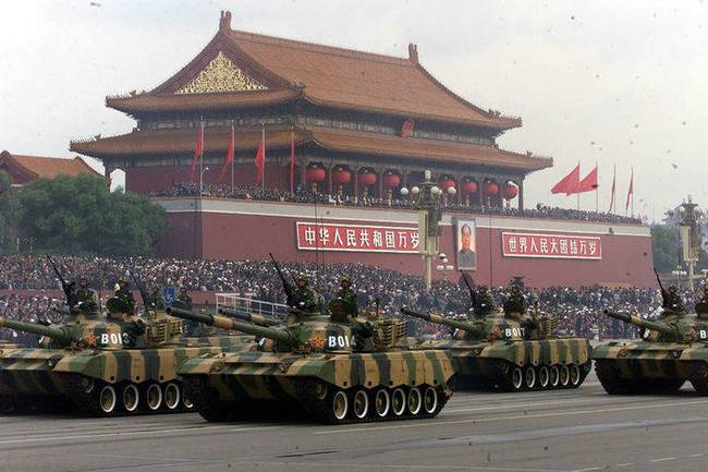 阅兵军旗手