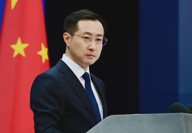 中国对伊朗打击以的公开回应，坚定维护国际关系法治与和平稳定，中国对伊朗行动回应，坚定维护国际关系法治与和平稳定