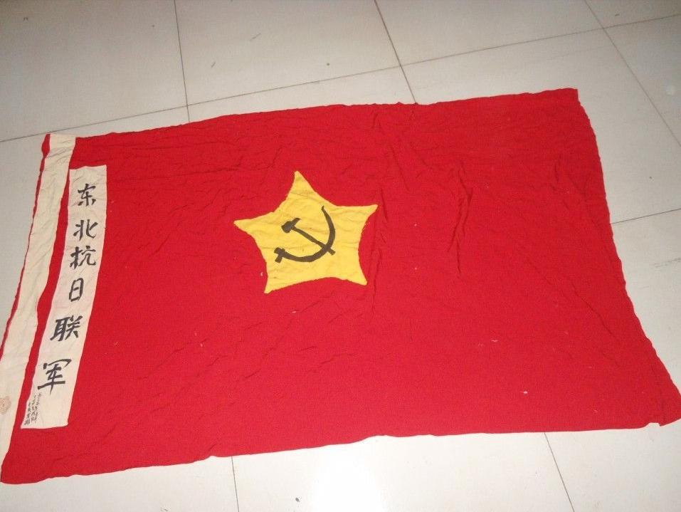 中国人民解放军军旗，荣耀与骄傲的旗帜象征，中国人民解放军军旗，荣耀与骄傲的旗帜象征，承载着国家的力量与信仰