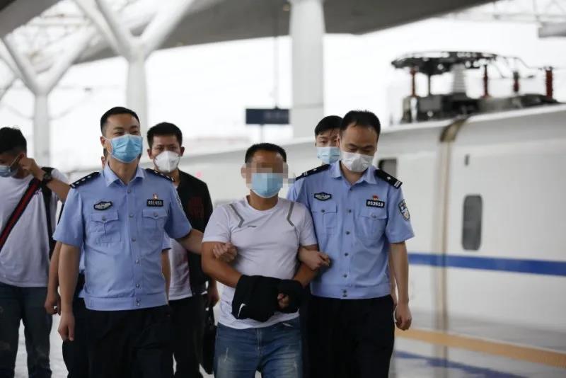 致敬清远舰，历史的荣光与海军的骄傲，致敬清远舰，海军荣光与历史的骄傲