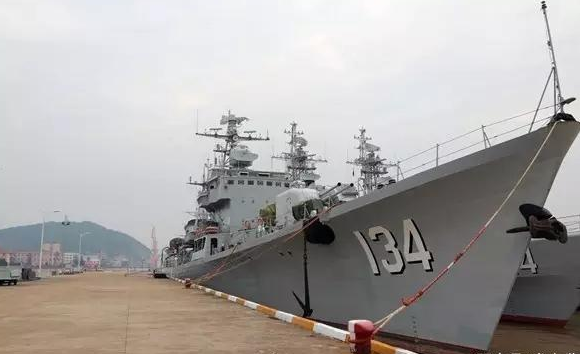 关于中国海军舰艇562舰退役的探讨，中国海军舰艇562舰退役探讨，历史与未来的交汇点