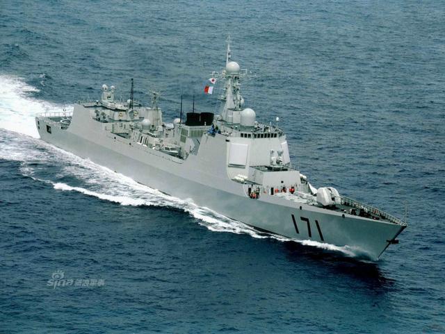 探索中国海军力量的壮丽瞬间，揭秘罕见的171号舰高清图片，揭秘中国海军力量壮丽瞬间，罕见171号舰高清图片探索
