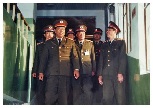 国防大学原校长上将被判死刑，案件解析与反思，国防大学原校长上将被判死刑，案件深度解析与反思