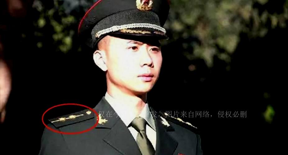 中国陆军大校的军衔与两杠的象征意义，中国陆军大校军衔与两杠的象征意义解读