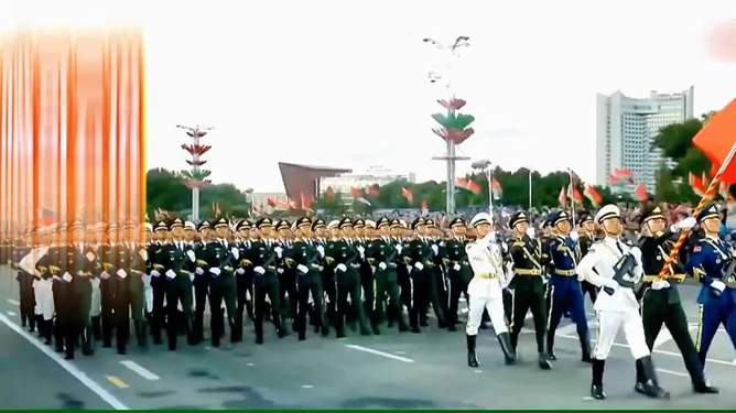 2019阅兵式，三军仪仗队的荣耀瞬间——视频回顾，三军仪仗队荣耀瞬间，回顾阅兵式精彩瞬间——视频回顾