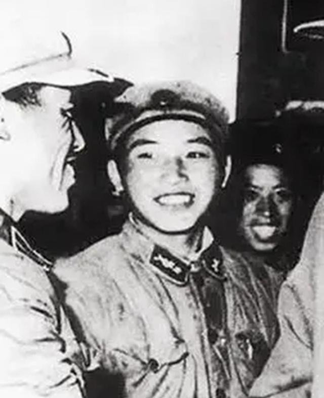 红17军军长政委，英勇无畏的军事领袖，红17军军长政委，英勇无畏的军事领袖传奇