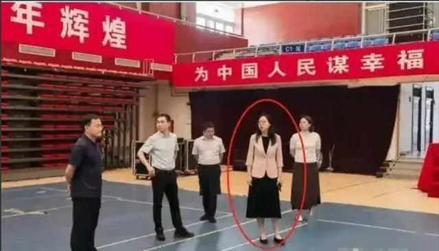 凤凰网新闻11，深度解析与探讨，凤凰网新闻深度解析与探讨专题报道