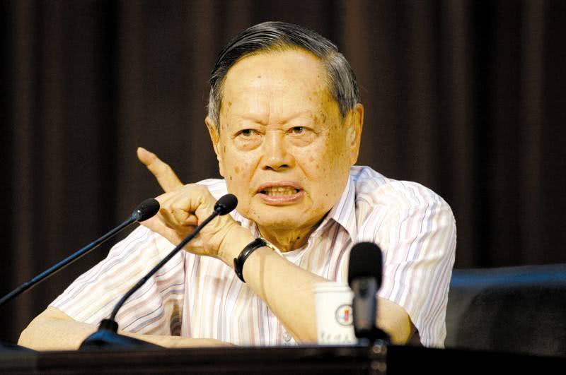 杨振宁