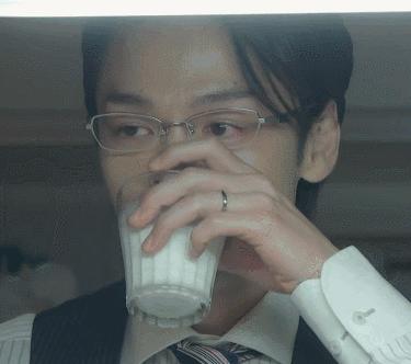 手抖能治好吗？全面解析手抖问题及其解决方案，手抖问题解析，能否治愈及解决方案探讨