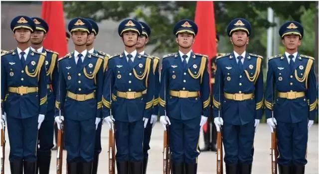 最帅天团，三军仪仗队的荣耀与风采，最帅天团，三军仪仗队的荣耀与风采展现