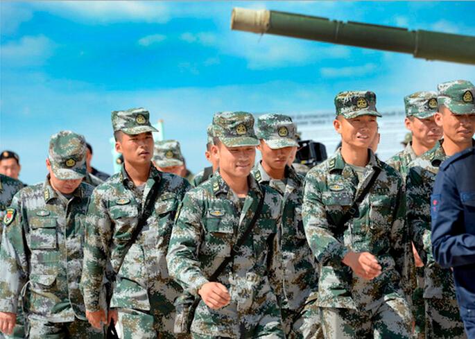 揭秘中国强大的火力打击力量，19式远程火箭炮的震撼实力，揭秘，中国强大的火力打击力量——震撼的19式远程火箭炮实力展示