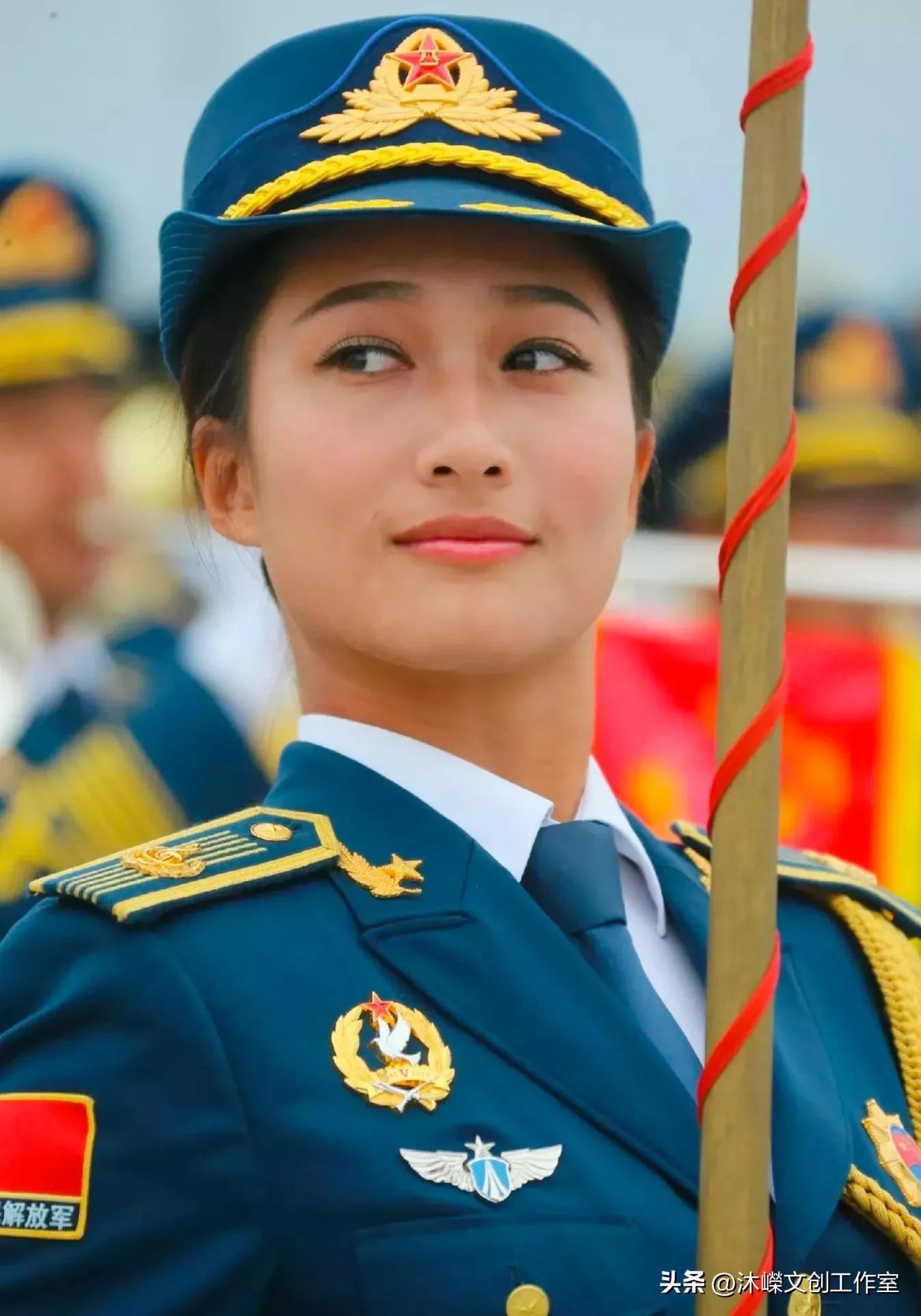 飒爽英姿