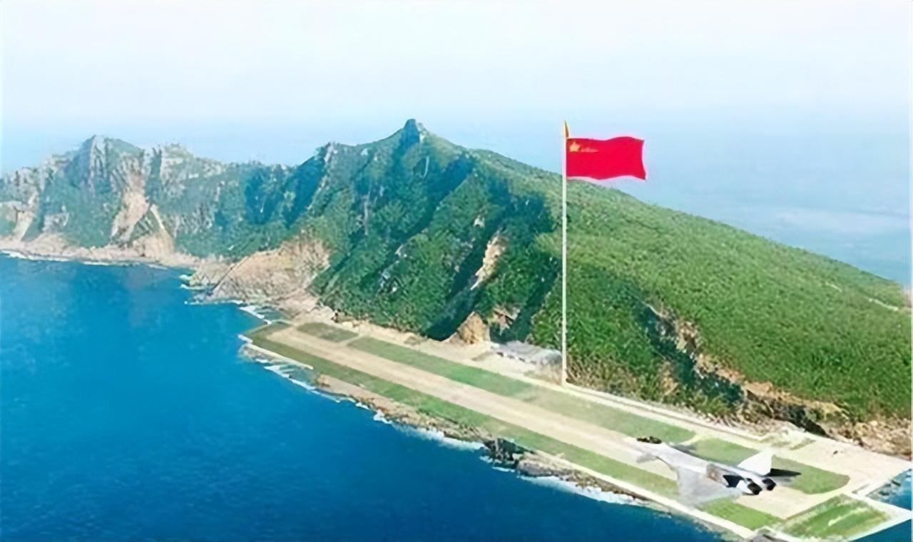 辽宁舰所搭载的预警机及其重要角色，辽宁舰预警机，海空领域的尖兵，关键角色的展现