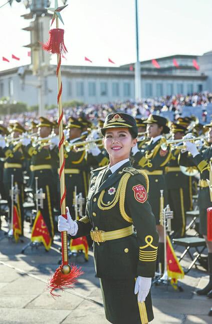 白求恩医疗方队仪仗队女兵方队训练场地，卓越的训练环境与精神塑造，白求恩医疗方队仪仗队女兵方队，卓越训练环境与精神塑造的见证