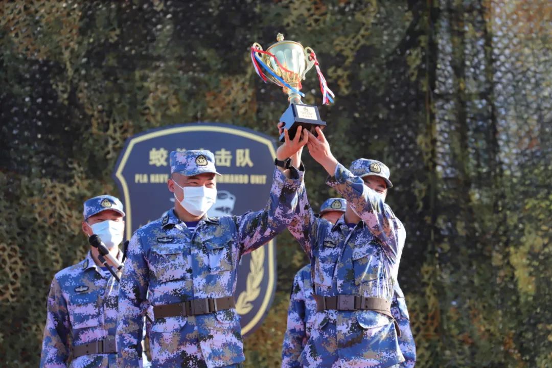 蛟龙突击队比武，展现精英力量，彰显无畏精神，蛟龙突击队比武，精英力量展现无畏精神