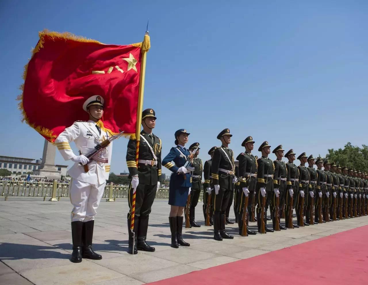 三军仪仗队标兵就位，荣耀与责任，三军仪仗队标兵就位，荣耀与责任的交响乐章